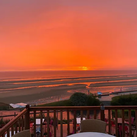 Logis Du Casino Restaurant Le Mathelia فندق فيرفيل سور مير