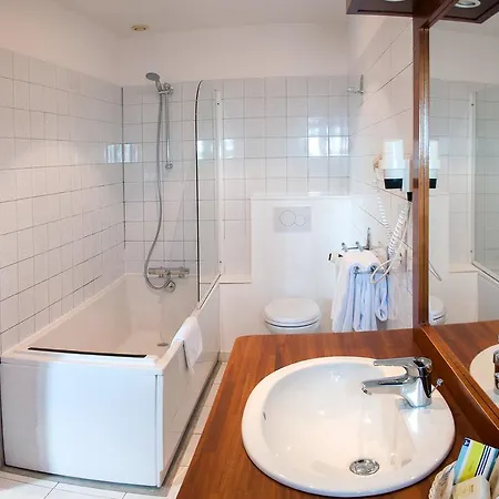 Logis Du Casino Restaurant Le Mathelia فيرفيل سور مير