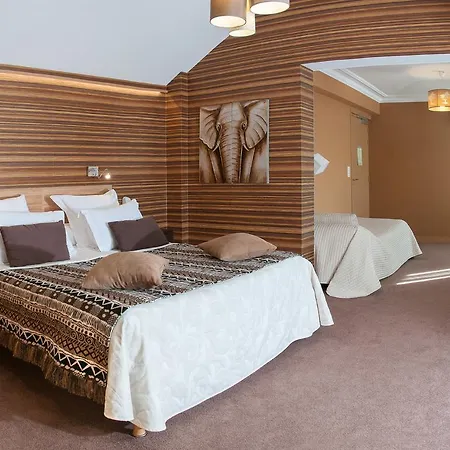 Hotel Logis Du Casino Restaurant Le Mathelia Vierville-sur-Mer