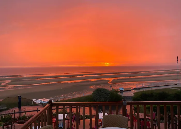 Logis Du Casino Hotel Vierville-sur-Mer