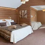 Hotel Logis Du Casino Restaurant Le Mathelia Vierville-sur-Mer