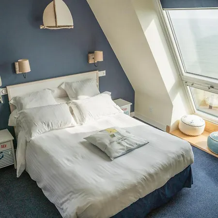 Отель Logis Du Casino Restaurant Le Mathelia Вьервиль-сюр-Мер