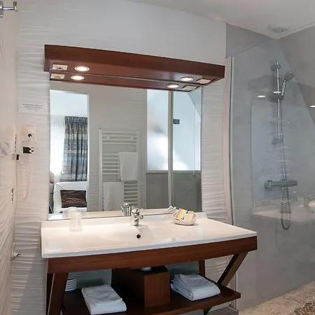 Logis Du Casino Restaurant Le Mathelia Vierville-sur-Mer