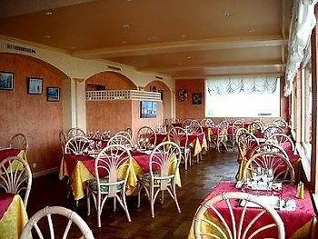 Logis Du Casino Restaurant Le Mathelia ホテル