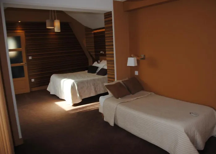 Logis Du Casino Restaurant Le Mathelia Hotel 3*