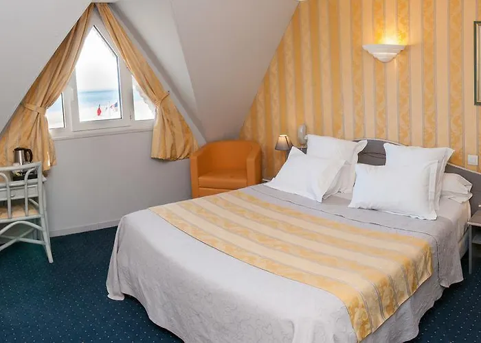 Hotel Logis Du Casino Restaurant Le Mathelia Vierville-sur-Mer