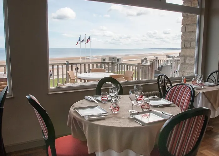 Logis Du Casino Restaurant Le Mathelia