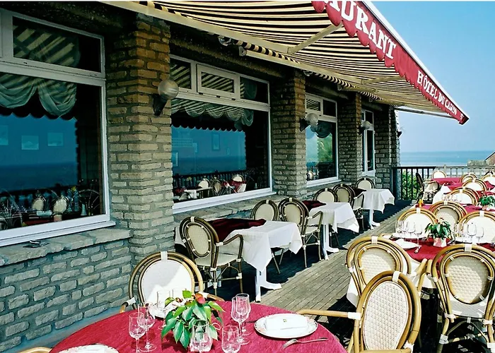 Logis Du Casino Restaurant Le Mathelia Отель 3*