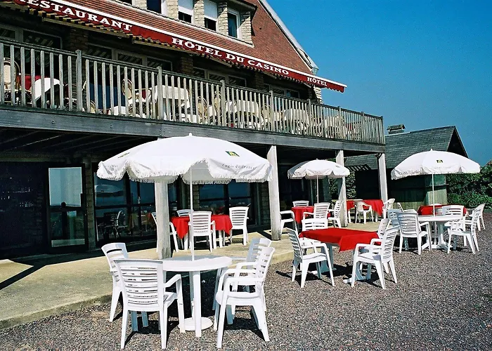 Logis Du Casino Restaurant Le Mathelia Hotel